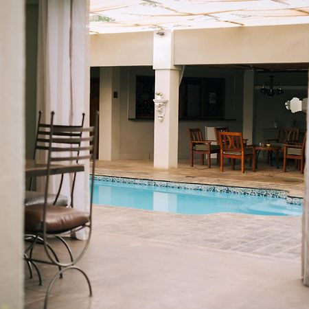 Villa Brocant Guest House Vryburg Esterno foto