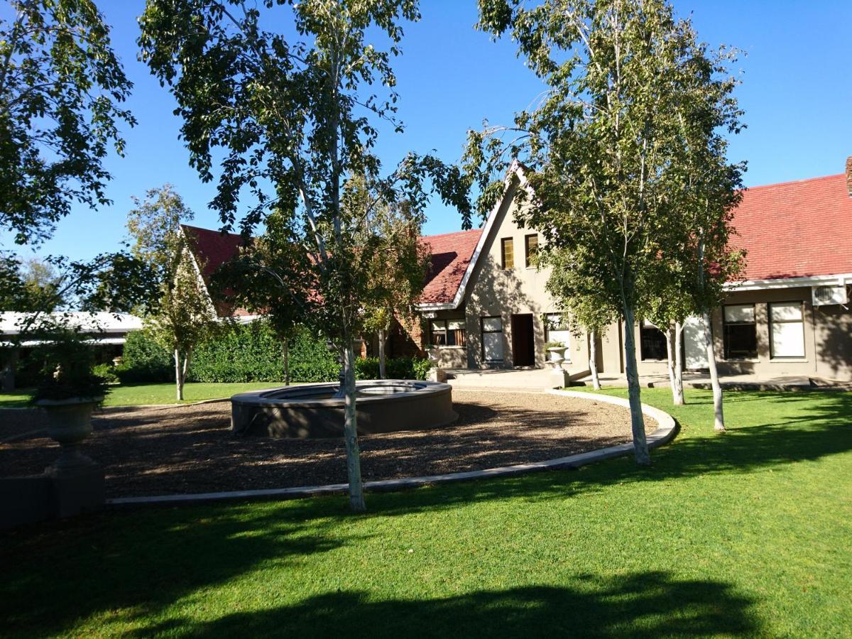 Villa Brocant Guest House Vryburg Esterno foto