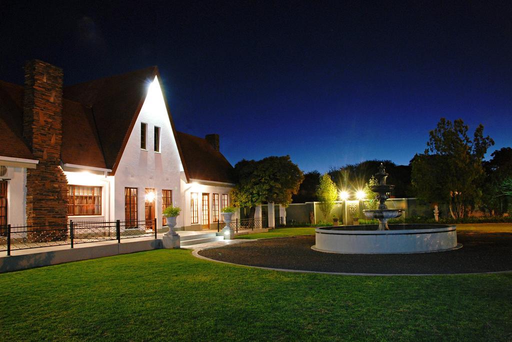 Villa Brocant Guest House Vryburg Esterno foto