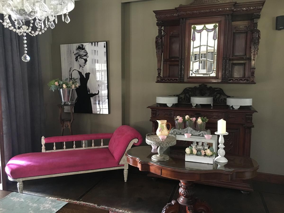 Villa Brocant Guest House Vryburg Esterno foto